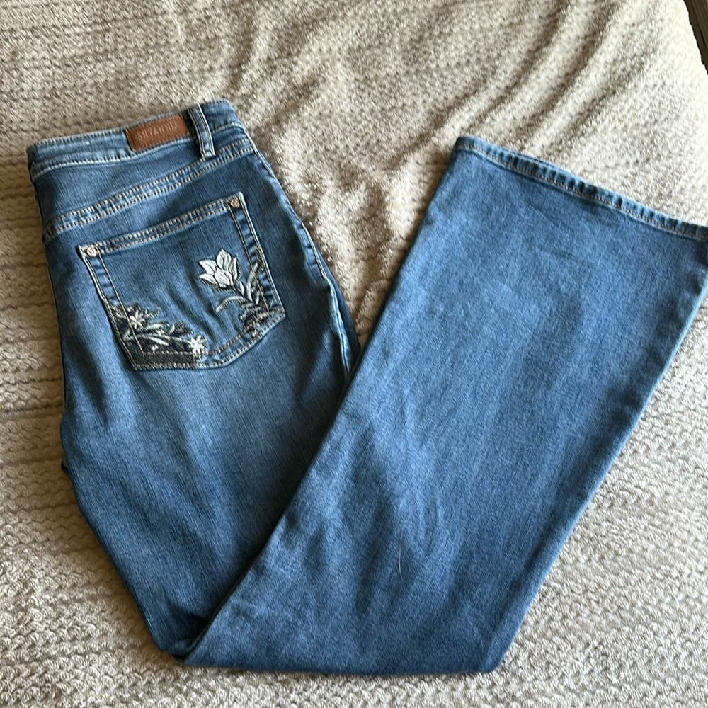 SHYANNE Denim Bells